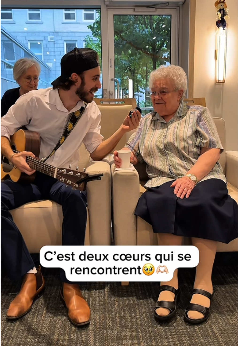 « L’amour, c’est deux coeurs qui se rencontrent » 🥹🫶🏻 #fyp #pourtoi #musique #quebec #virale 