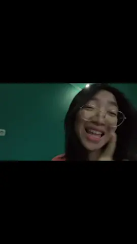 nyangkut di kepala 😭😭