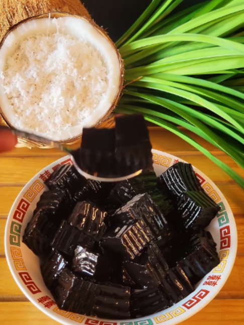 Một phần sương sáo mát lạnh, thêm chút topping yêu thích, thế là có ngay món ăn hợp gu.#94farm #suongsao