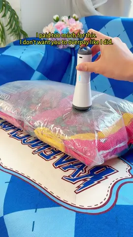 7-day clothes in carry-on? Just use this!🧳#TravelHack #VacuumSealer #limiteddeal #spacesaver #NewDropsForYou