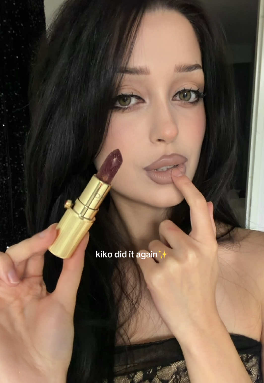 new kiko sparkling lipstick🖤✨ #kikomilano #kikosparklinglipstick #kikogloss #kikoholiday 
