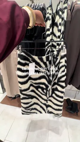 Sold out online but available in store! @ZARA #fyp #zebraskirt 