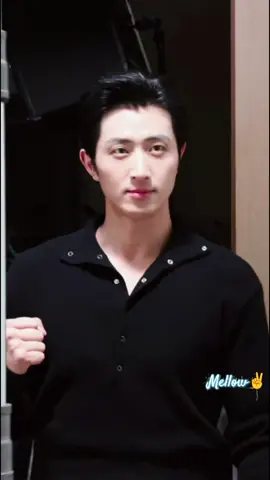 duh ganteng banget 😍 24.10.27 