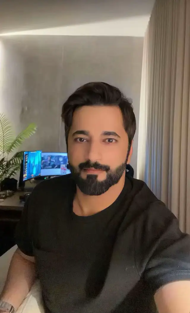 #hamad #hamadagainstfraudsters #hamadwarningHello , this account is just created by me Hamad to report imposters, please do not send any money to anyone claiming to be me, I don’t ask for money or anything be ware… if this message got to you say “okay” if you have not been scammed or someone has not chatted you asking you for money… or say “NO” and share your opinion on the best way to get rid of all fake accounts using my name and pictures.