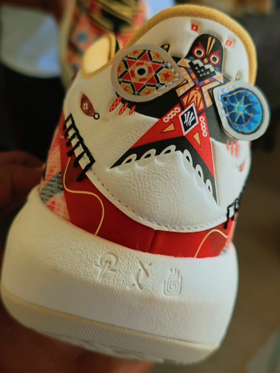 The limited edition Anta Kai FENG is available on the #tiktokshop Click on the shopping cart and see if your size is still available #tiktokshopcreatorpicks #anta #tiktokshopfalldealsforyou #ttsbfcm 