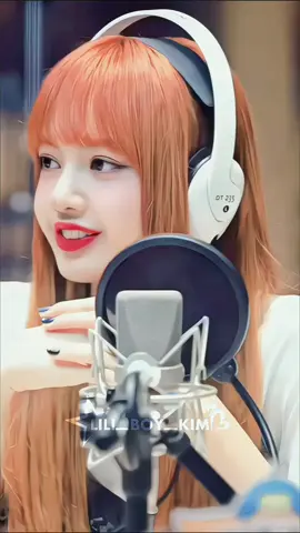 Queen 😩👑@LISA  #lisa #vairal #blackpink #blinks #lilies @BLΛƆKPIИK @TikTok @TikTok Bangladesh 
