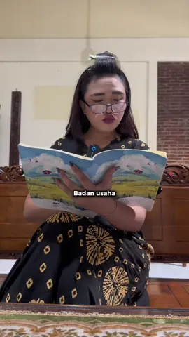 Emang perlu tenaga lebih banyak bantu anak ngerjain PR ya.. #enjelreceh #komedi #receh