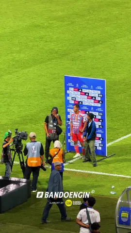 Dialah Sang Ketua yang selalu bisa diandalkan 🫡 Terbaik golnya, Mas Adam! 👍 #BaruBiruSelalu #bandoengin #persib 
