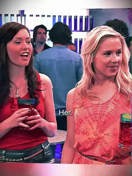 A collection of clips from classic American TV comedy shows#school#foryoupage #victorious #tori #beck 