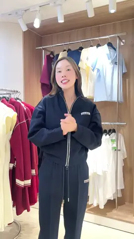 Nhà mới mời bạn; Quà xịn chờ bạn khui. Mời các chị cùng chơi mini game cùng Ecochic nha 😍 Thể lệ tham gia: B1: Theo dõi tiktok Ecochic VN B2: Reup lại clip trên trang cá nhân B3: Cmt tên nhân vật bạn đoán Thời gian kết thúc: 15h ngày 26/10 #ecochic #grandopening #minigame #ecochicsale