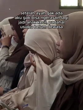 Hidupku harus tetap berjalan, disaat usia ayahku terhenti🥹🥀💔🫂 #gakadayangbaikbaiksajasetelahayahgakada #ayahiniarahnyakemanaya #khoirultrian 