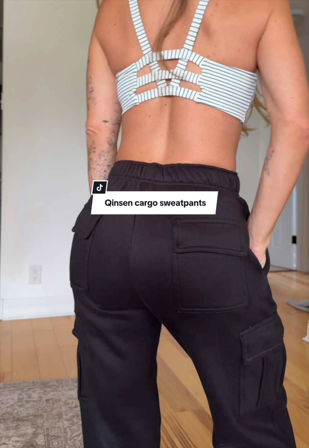 Cargo sweatpants made for the booty @QINSEN  #cargosweatpants #sweatpants #gympants #qinsen #tiktokshopblackfriday 