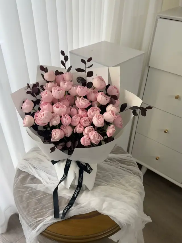 Hồng chùm Plume xinh quá xinh 💗🐰##plume##hongplume##labloom##xuhuong##hoatuoisaigon