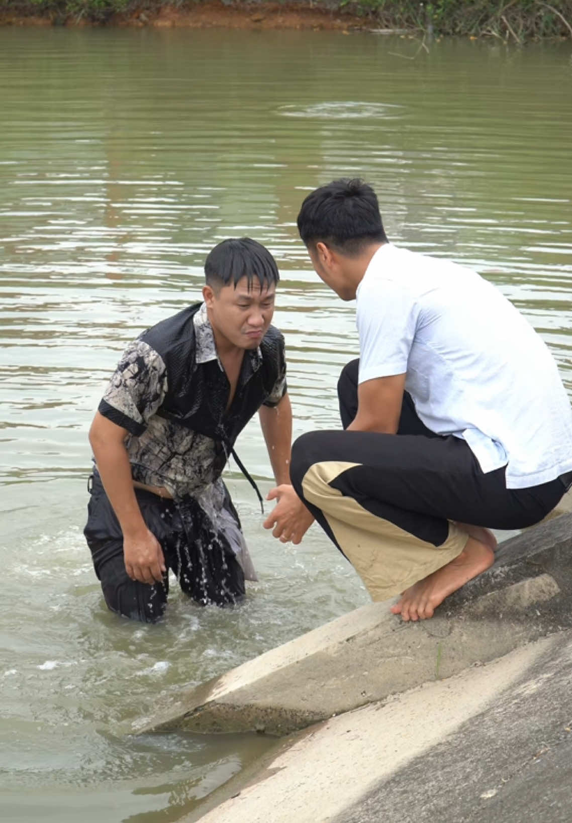 Đưa bố vợ đi ăn sáng 4. Xuống hồ mò lốp | Hài Nam Đồng #xuhuong #namdong 