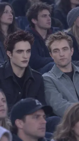 Twilight Cast Spotted with Their Younger Selves 🧛‍♂️🌙 Robert Pattinson, Kristen Stewart, Taylor Lautner & More! #Twilight #RobertPattinson #KristenStewart #TaylorLautner #ThenAndNow