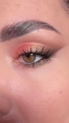 wo baty kha gaii mujh ko...🥀🥲 . . . #foryou #vrialvideo  #makeuphacks  #eyemakeuptutorial  #creatorsearchinsights 
