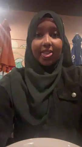 oppa aisha is here to save the day🫪🫪 #somalitiktok #amigettingalltheoppas #oppa #dancer #aegyo 