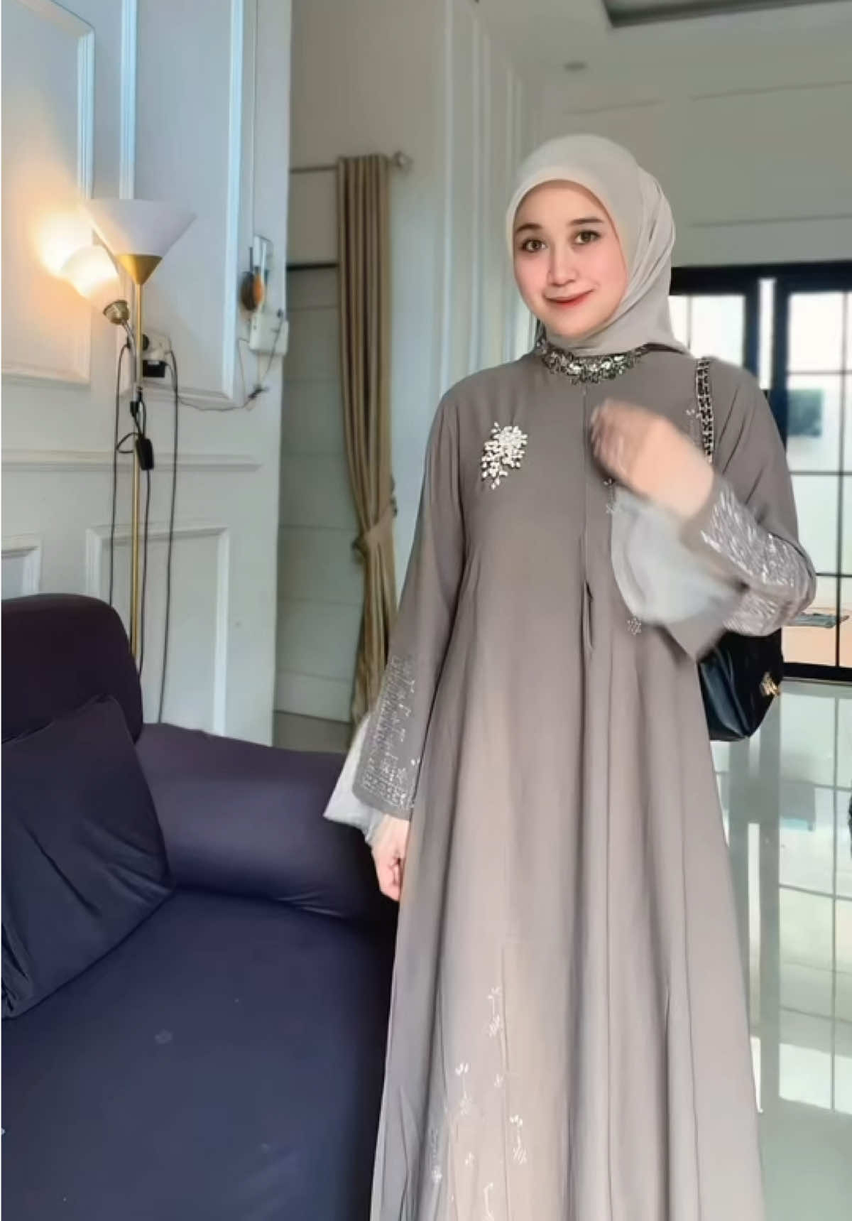 Abaya warna tanah cakepp 🤏🏻