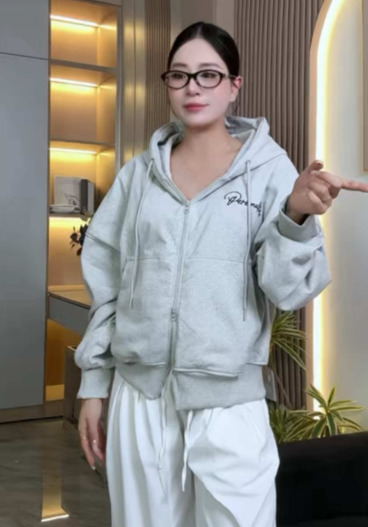 Áo khoác nỉ kèm mũ #thaothanhthat99 #aokhoac #aokhoacni #thoitrang  #xuhuong 