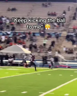 (via @fanit_law) #football #speed