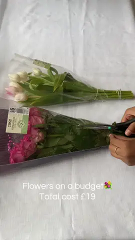 Your sign to make her a bouquet👀💐.. #fypageee #bouquettutorial #budgetfriendly #tulips🌷 #floristtiktok 