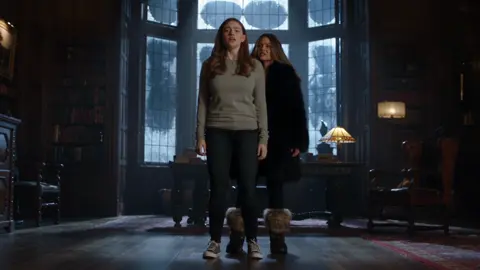 She gets forced to transform 🫪🐺🥶 | #hopemikaelson #davinaclaire #theoriginals #werewolf #tvdu 