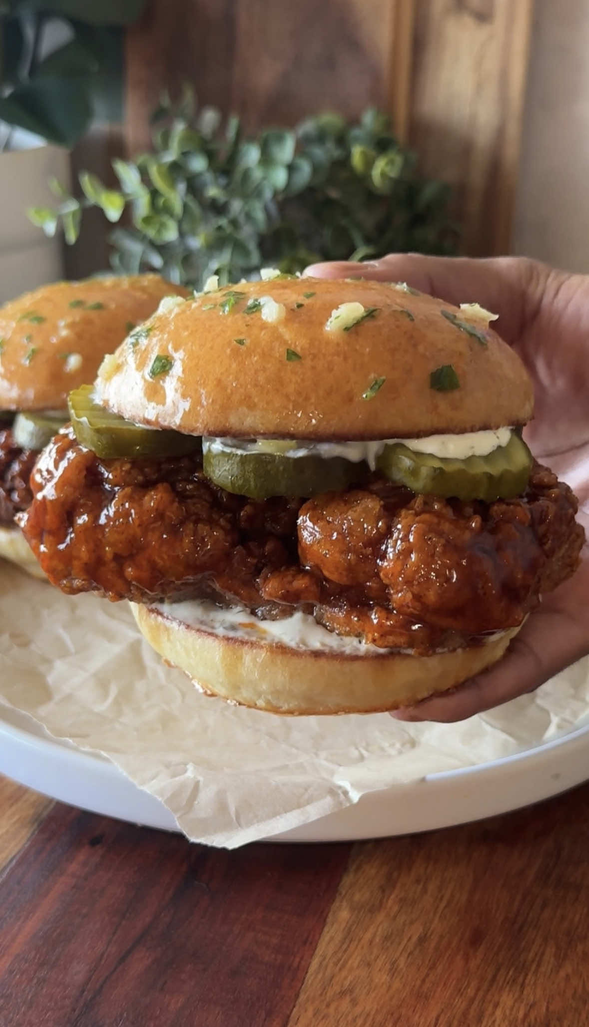 crispy hot honey chicken burger 🔥🍯✨ - hot honey glazed crispy fried chicken sandwiched between toasted buns w/ ranch and pickles  🔗 full recipe is on my website link in bio 💗  #ho#hothoneyh#chickenburgere#Recipeo#FoodTok