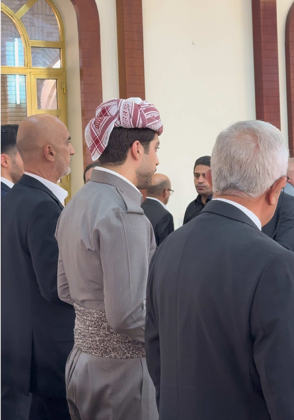 ئەمڕۆ، جەنابی شێخ ئاریین بارزانی بەژداریکرد لە پرسەی خوالێخۆشبوو د.گۆڤەند حوسێن شێروانی. #MasrourBarzani #AreenBarzani #AMB #مسرور_بارزاني #ارين_بارزاني
