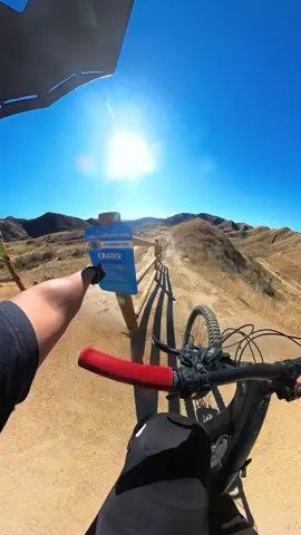 Tranx trail línea de saltos azul en Haskell bike Park #downhill #mtbtrail #california #jumps #parati 