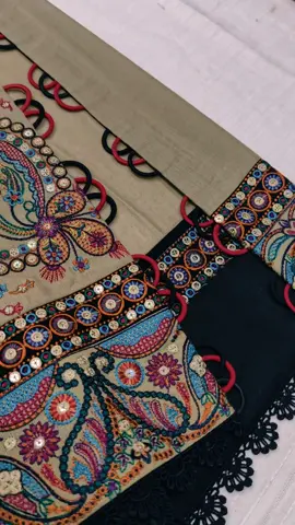 New Side Chaak Design ✂️😍 Aapko hamara ye new style kaisa laga? Achha laga ya nahi? Comment mein zaroor batayein! ❤️ #SaqibTailor #SideChaakDesign #PakistaniDress #DressDesign #CustomStitching 