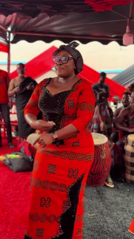 Actress Emelia Brobbey arrived to mourn with Teflon Suites CEO ,Mr Samuel Kofi Acheampong at his late father Mr.Kwabena Donkor A.k.a Asuo Kwao 